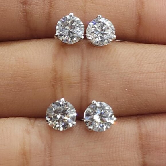 18Kt Gold 1 Ct 3 Prong Lab Grown Diamond Studs Earrings - Picture 3 of 6